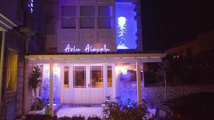 Avlu Alaçatı Butik Otel