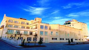 Akitu Hotel