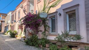 Cunda Moshinos Otel