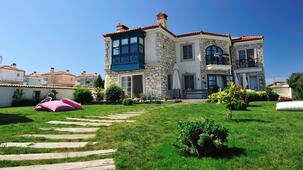 Alaçatı Sultan Konak