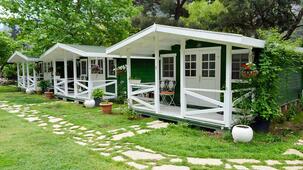 Lukkies Lodge Çıralı