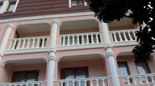 Laçin Apart Otel