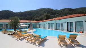 Z Exclusive Hotel & Villa