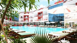 Side Legend Hotel