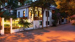 Orhan Kutbay'ın Evi Turyolucafe Pansiyon