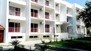 Rose Gardens Holiday Village