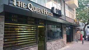 The Queen Hotel