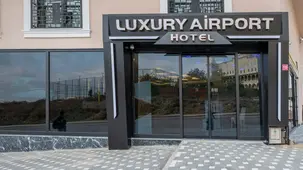 Luxury Airport Hotel