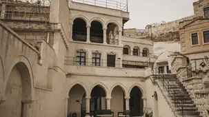 Medusa Cave Hotel