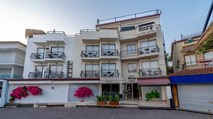 Rosy Hotel Kuşadası