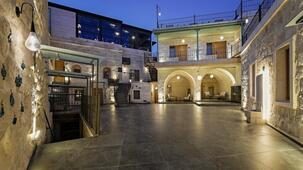 The Niche Cave Hotel +12 Adult