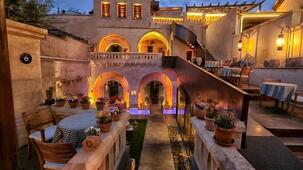 Sunak Cave Boutique Hotel