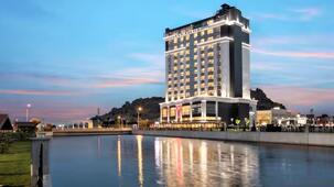 DoubleTree by Hilton Afyon