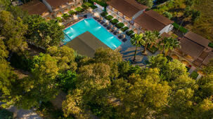 Alados Otel