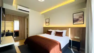 Dugi Hotel