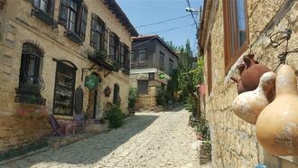 Ayvacık Yeşilyurt Köyü Otelleri