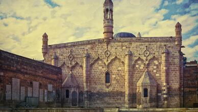 Fırfırlı Camii