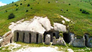 Yedikapılar Manastırı