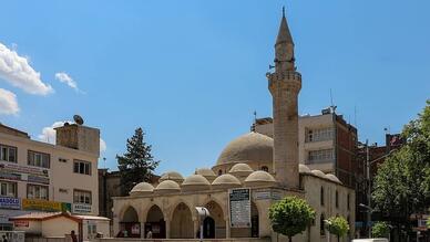 Yenipınar Camii