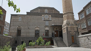 Melik Ahmet Paşa Camii