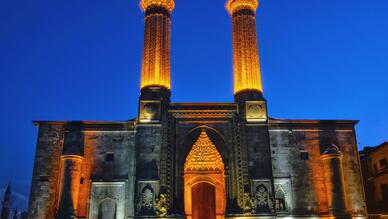 Çifte Minareli Medrese