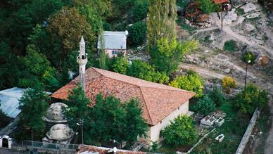 İskenderpaşa Camii ve Türbeleri