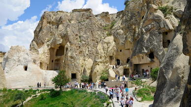 Karanlık Kilise