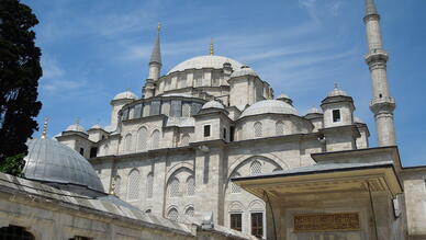 Fatih Camii ve Külliyesi