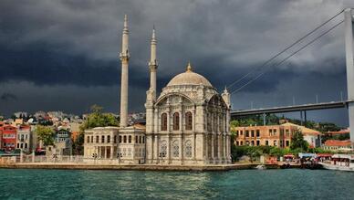 Ortaköy Büyük Mecidiye Camii