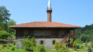 Hemşin Cami