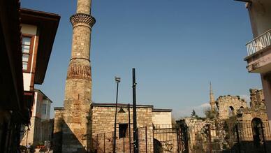 Kesik Minareli Camii