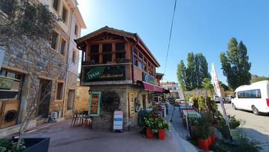 Dami Rum Meyhanesi