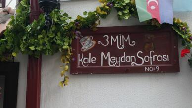 3 Mim Kale Meydan Sofrası