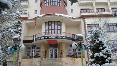 Bayburt Merkez Öğretmenevi ve Akşam Sanat Okulu