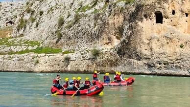 Gerger Kanyonu’nda Rafting