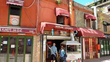 Karaköy Meşhur Balıkçı Mehmet Usta