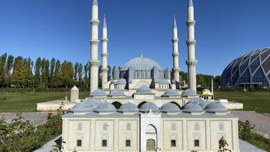 Esminyatürk Türk Dünyası Şaheserleri Parkı