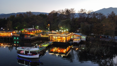 Reis’in Teknesi Kahvaltı Restorant Bungalov