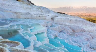 Bembeyaz Travertenler Diyarı: Pamukkale Hakkında Her Şey