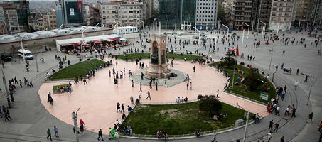 Taksim Metro İstasyonu - Görsel 1