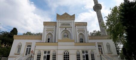 Yıldız Hamidiye Camii - Görsel 1