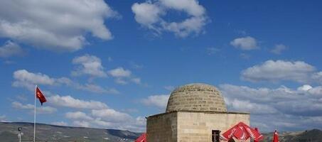 Ürgüp Temenni Anıt Mezarı - Görsel 2