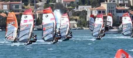 Çağla Kubat Windsurf Academy Alaçatı - Görsel 2