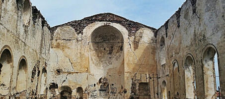 Cunda Adası Agia Triyada Kilisesi - Görsel 1