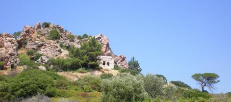 Agia Paraskevi Manastırı - Görsel 1