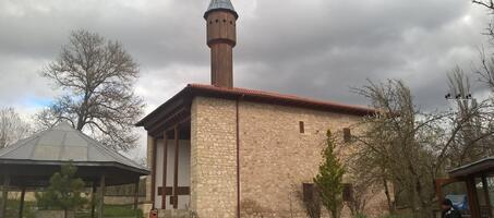 Mahmut Bey Camii - Görsel 1