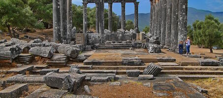 Zeus Karios Tapınağı - Görsel 1