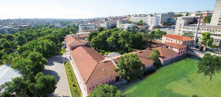 Bezmialem Vakıf Üniversitesi - Görsel 1