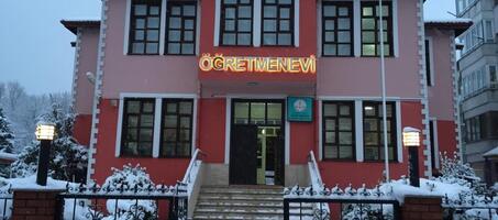 Devrek Öğretmenevi ve Akşam Sanat Okulu - Görsel 1