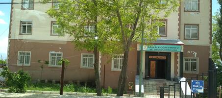 Başkale Öğretmenevi ve Akşam Sanat Okulu - Görsel 1